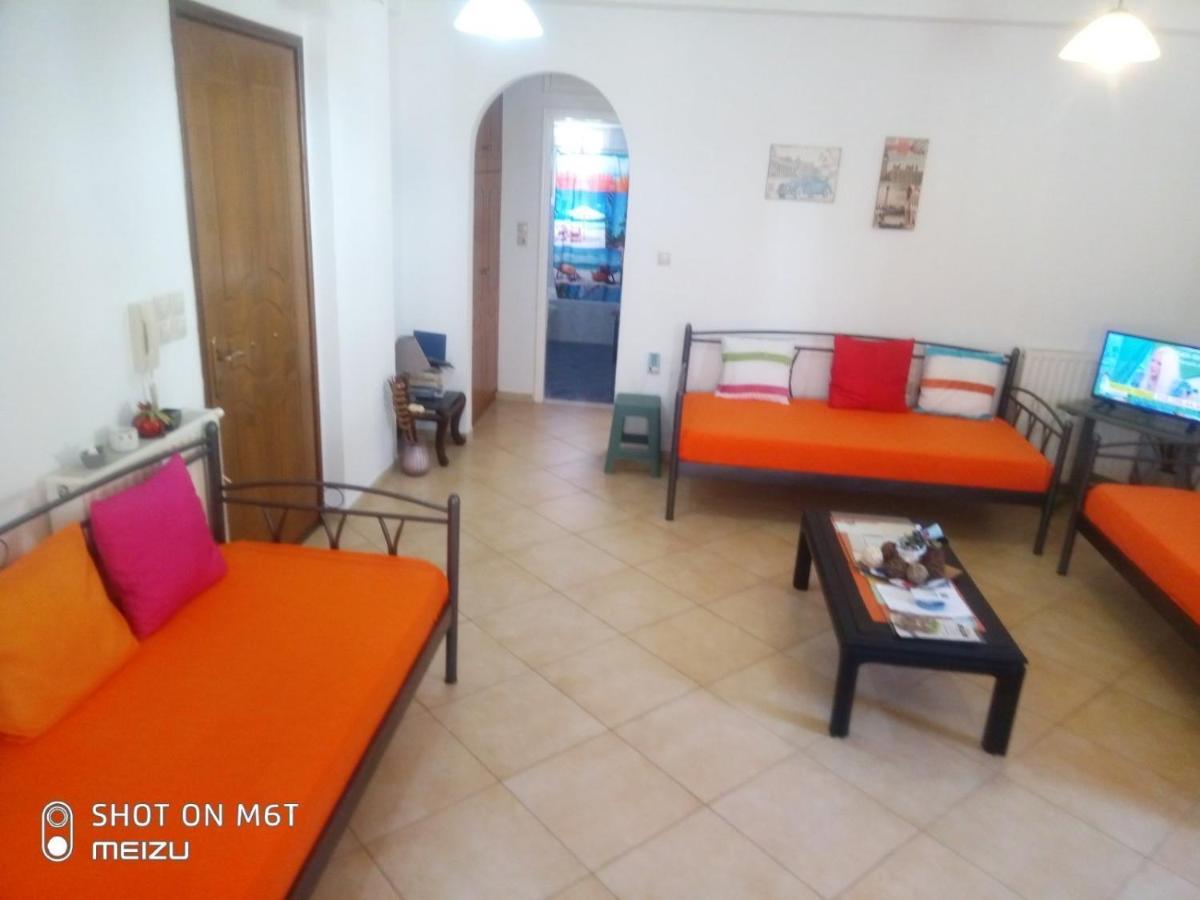 Delicatessen House Apartment Leonidio Bagian luar foto